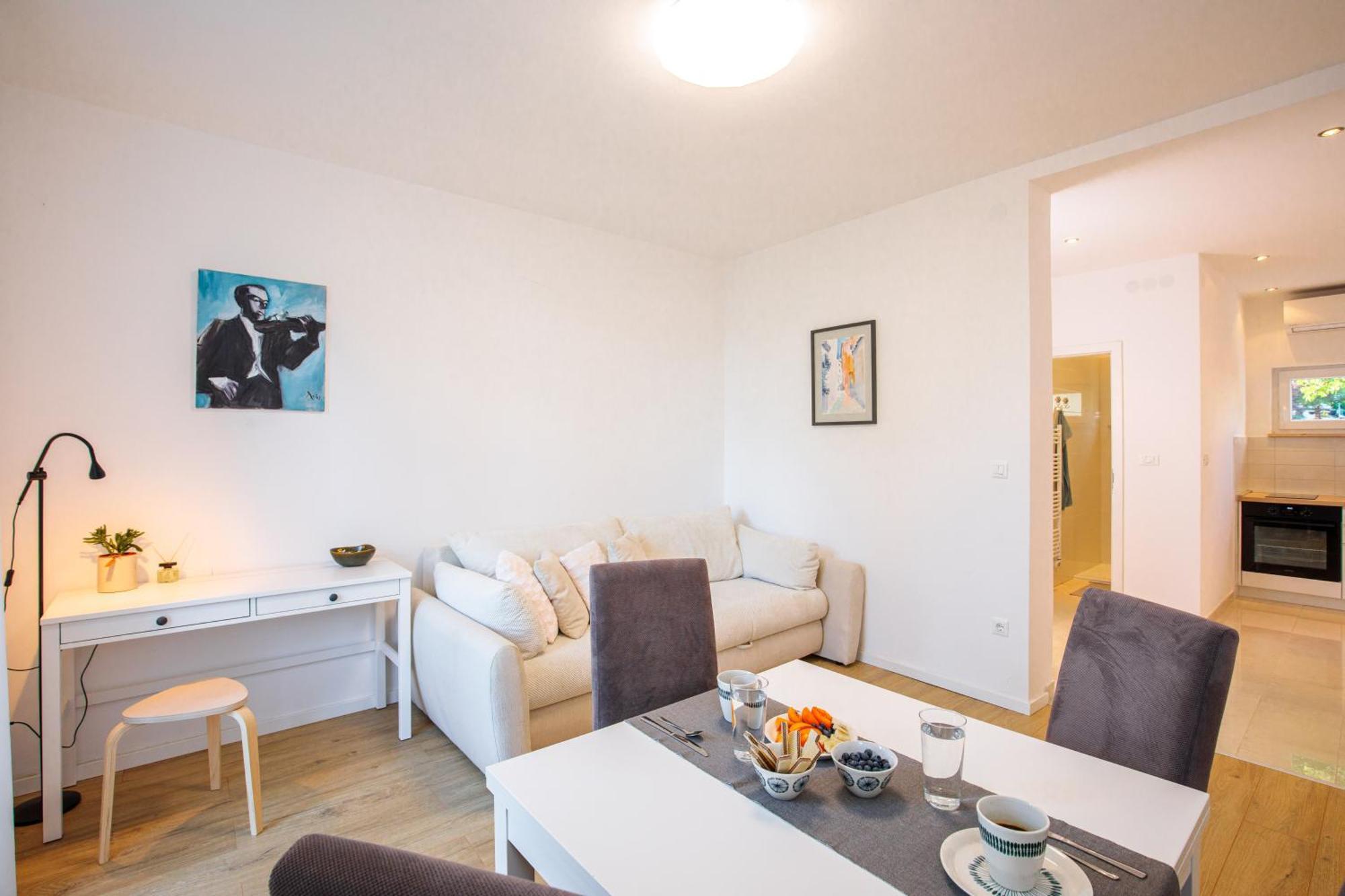 Santa Fuma Apartment ロヴィニ エクステリア 写真